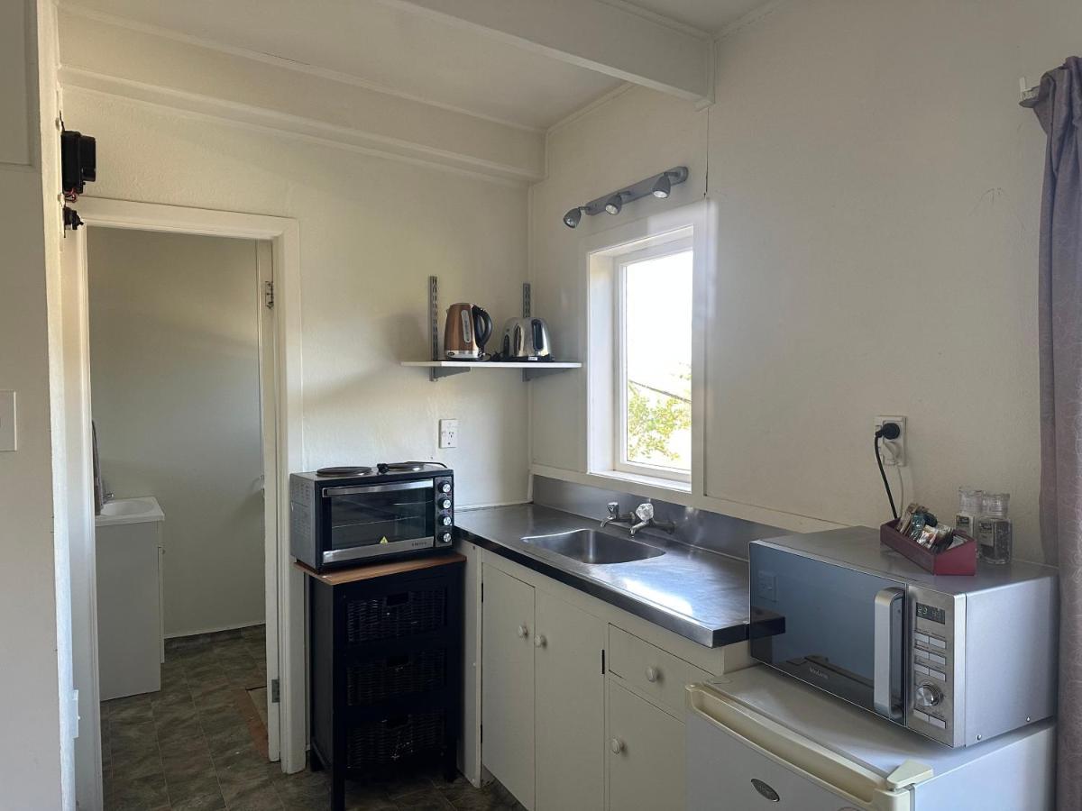Touchwood Motor Inn & Inner City Camping Ground Auckland Bagian luar foto